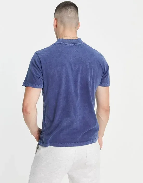 https://images.styletyx.com/images/seam-detail-t-shirt-in-heavy-wash-blue-native-youth-13060829_2.webp