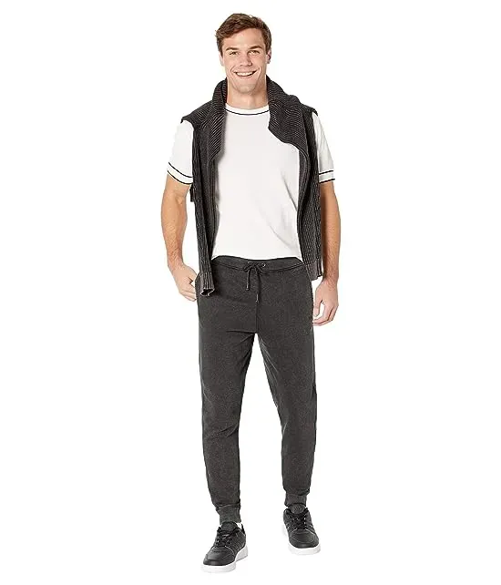 https://images.styletyx.com/images/sefadelong-jersey-joggers-hugo-boss-2852468_4.webp