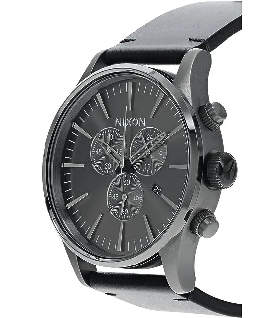 https://images.styletyx.com/images/sentry-chrono-leather-nixon-2423341_2.webp
