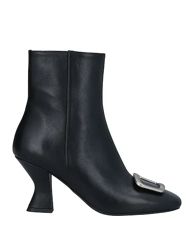 https://images.styletyx.com/images/shana-black-women-s-ankle-boot-shana-1456532_1.webp
