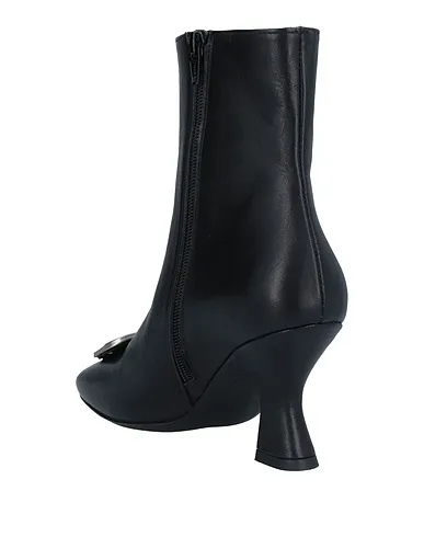 https://images.styletyx.com/images/shana-black-women-s-ankle-boot-shana-1456532_3.webp