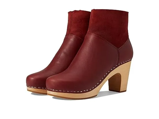 https://images.styletyx.com/images/shearling-bootie-swedish-hasbeens-12943401_1.webp