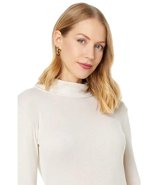 https://images.styletyx.com/images/sheer-turtleneck-monrow-13389522_3.webp