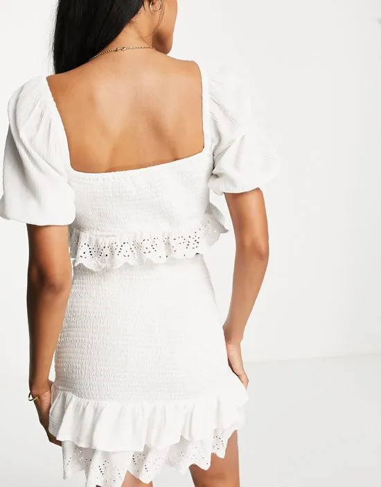 https://images.styletyx.com/images/shirred-sweetheart-crop-top-with-embroidery-in-white-part-of-a-set-river-island-13424985_4.webp