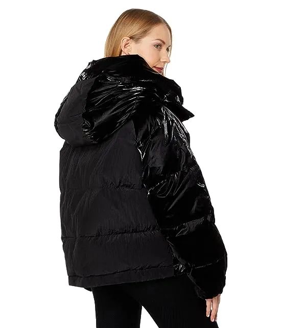 https://images.styletyx.com/images/short-down-puffer-holden-3154531_2.webp