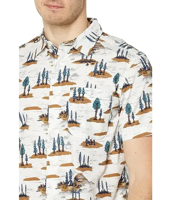 https://images.styletyx.com/images/short-sleeve-baytrail-pattern-shirt-the-north-face-13233815_3.webp