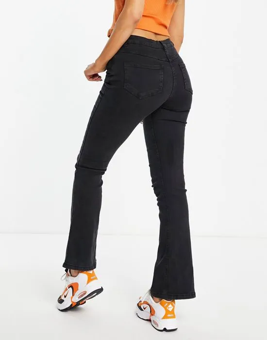 https://images.styletyx.com/images/side-slit-flared-jeans-in-charcoal-parisian-1954416_2.webp