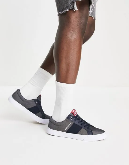 https://images.styletyx.com/images/side-stripe-logo-sneakers-in-navy-jack-jones-1890475_4.webp