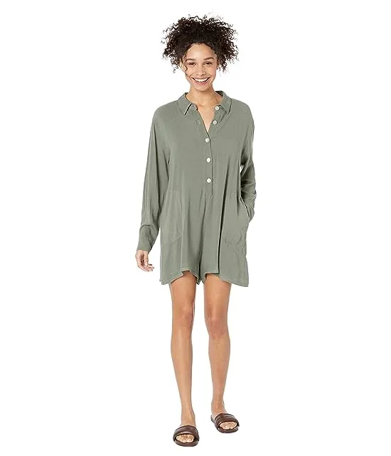 https://images.styletyx.com/images/sierra-romper-electric-rose-2046926_4.webp