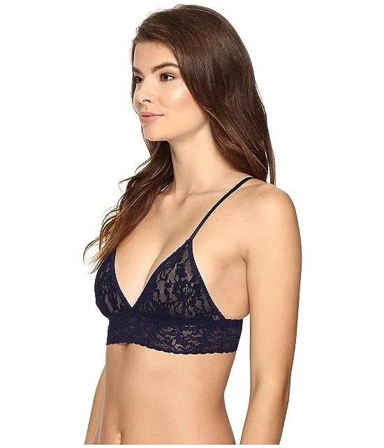 https://images.styletyx.com/images/signature-lace-padded-triangle-bralette-hanky-panky-872852841_2.webp