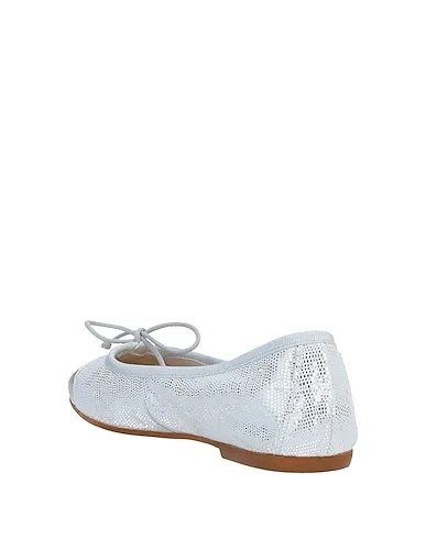 https://images.styletyx.com/images/silver-ballet-flats-carlo-pazolini-1131569_3.webp