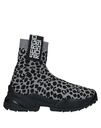 https://images.styletyx.com/images/silver-knitted-sneakers-sergio-rossi-2653596_1.webp