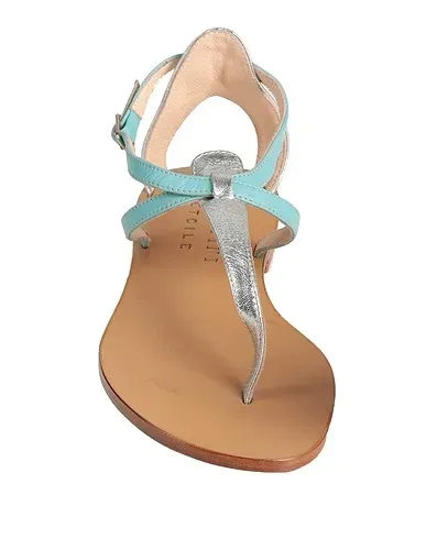 https://images.styletyx.com/images/silver-leather-flip-flops-serafini-etoile-710822431_4.webp
