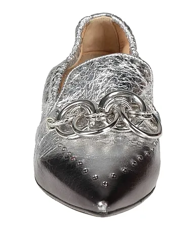 https://images.styletyx.com/images/silver-leather-loafers-fru-it-3314046_4.webp