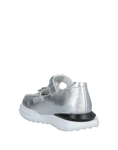 https://images.styletyx.com/images/silver-leather-loafers-mich-e-simon-13155583_3.webp