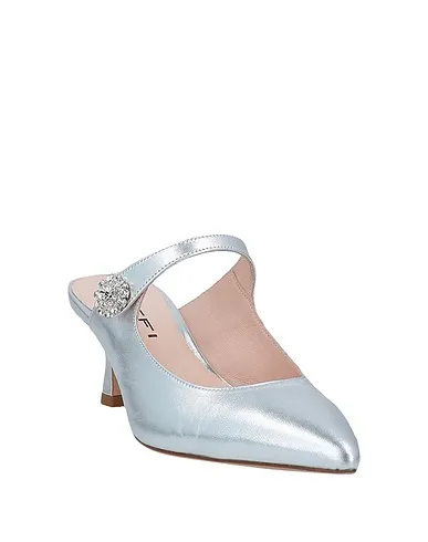 https://images.styletyx.com/images/silver-leather-mules-and-clogs-tiffi-1348089_2.webp