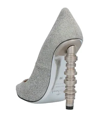 https://images.styletyx.com/images/silver-leather-pump-julia-haart-1005017941_3.webp