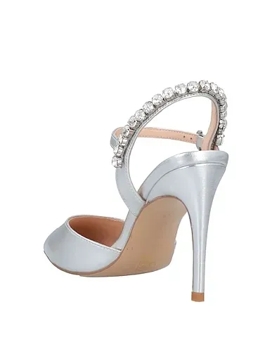 https://images.styletyx.com/images/silver-leather-sandals-luciano-barachini-13114529_3.webp