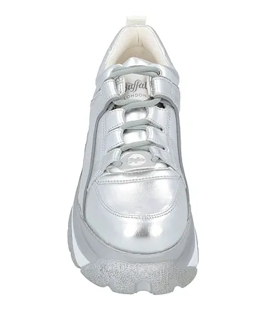 https://images.styletyx.com/images/silver-leather-sneakers-buffalo-711060282_4.webp
