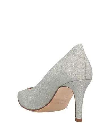 https://images.styletyx.com/images/silver-plain-weave-pump-emanuela-passeri-2878202_3.webp