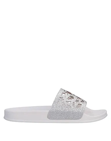 https://images.styletyx.com/images/silver-sandals-shop-art-1459343_1.webp