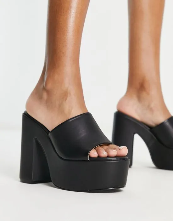 https://images.styletyx.com/images/simmi-london-lala-platform-mule-sandals-in-black-simmi-shoes-2800735_3.webp