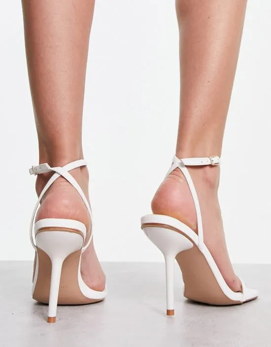 https://images.styletyx.com/images/simmi-london-novalee-barely-there-sandals-in-white-simmi-shoes-13336985_2.webp