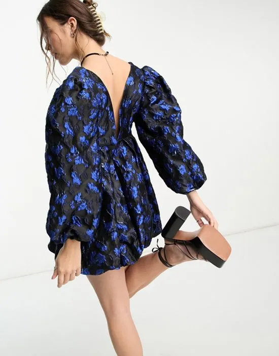 https://images.styletyx.com/images/sister-jane-long-sleeve-plunge-mini-dress-in-cobalt-floral-sister-jane-13072208_3.webp