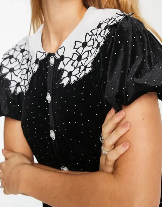 https://images.styletyx.com/images/sister-jane-mini-tea-dress-with-embroidered-collar-in-black-velvet-with-sparkles-sister-jane-2641348_4.webp
