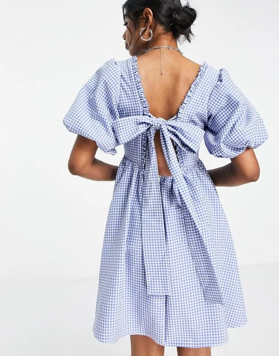 https://images.styletyx.com/images/sister-jane-tie-back-mini-smock-dress-in-blue-gingham-sister-jane-1815711_2.webp