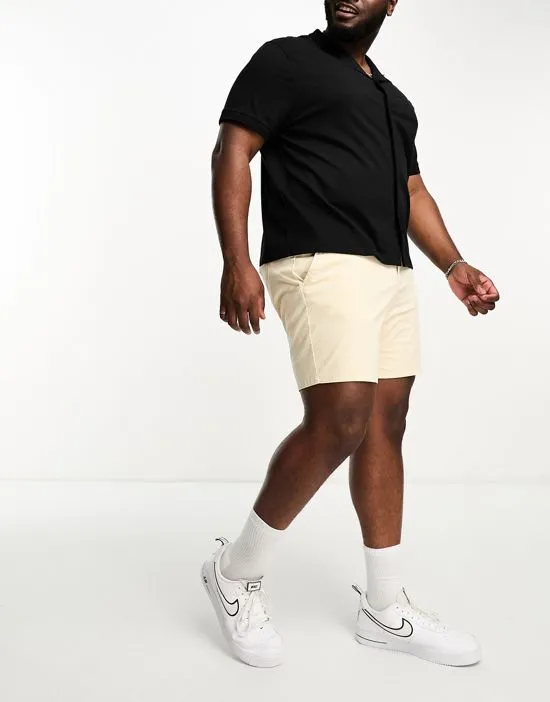 https://images.styletyx.com/images/skinny-chino-shorts-in-beige-asos-design-13354934_2.webp
