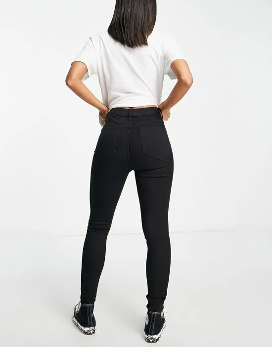 https://images.styletyx.com/images/skinny-jeans-in-black-miss-selfridge-13011378_2.webp