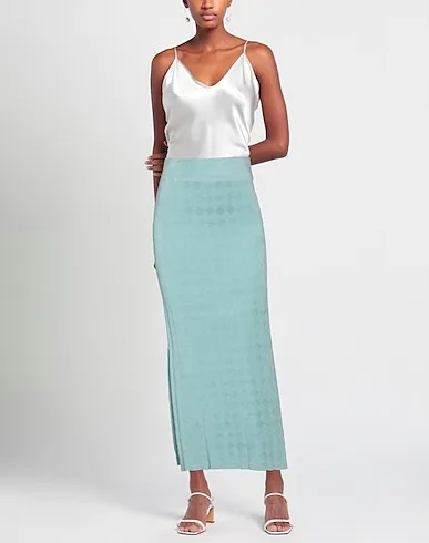 https://images.styletyx.com/images/sky-blue-knitted-maxi-skirts-rus-12916946_2.webp