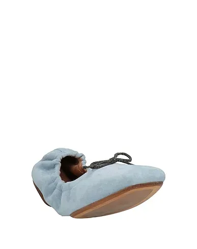 https://images.styletyx.com/images/sky-blue-leather-ballet-flats-brunello-cucinelli-3293414_2.webp