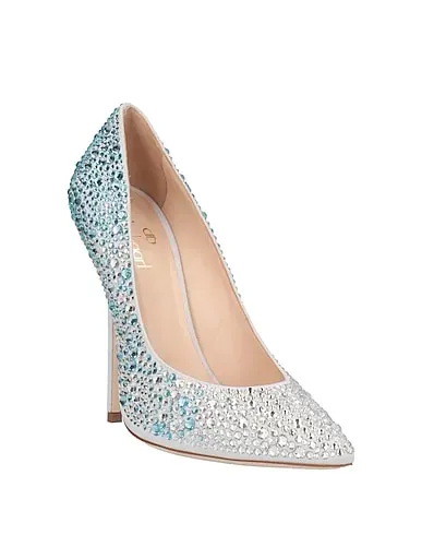 https://images.styletyx.com/images/sky-blue-leather-pump-julia-haart-1912144272_2.webp