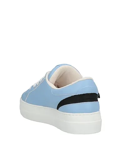 https://images.styletyx.com/images/sky-blue-sneakers-f-wd-12920870_3.webp