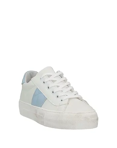 https://images.styletyx.com/images/sky-blue-sneakers-vitamina-tu-13250462_2.webp
