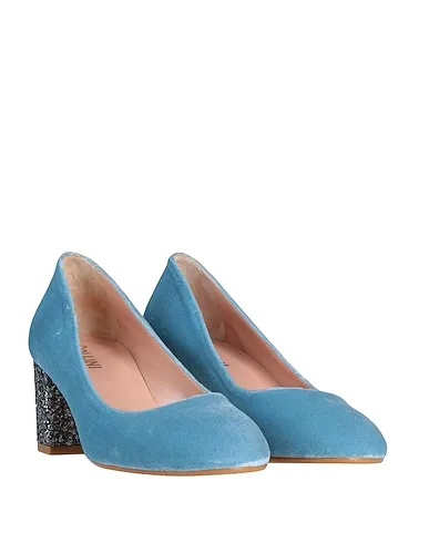https://images.styletyx.com/images/sky-blue-velvet-pump-pollini-2873650_2.webp