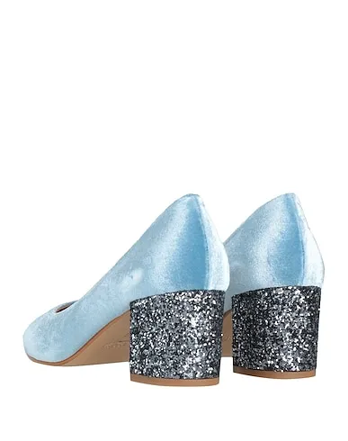 https://images.styletyx.com/images/sky-blue-velvet-pump-pollini-2873650_3.webp