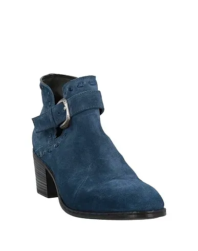 https://images.styletyx.com/images/slate-blue-leather-ankle-boot-jo-ghost-13316409_2.webp
