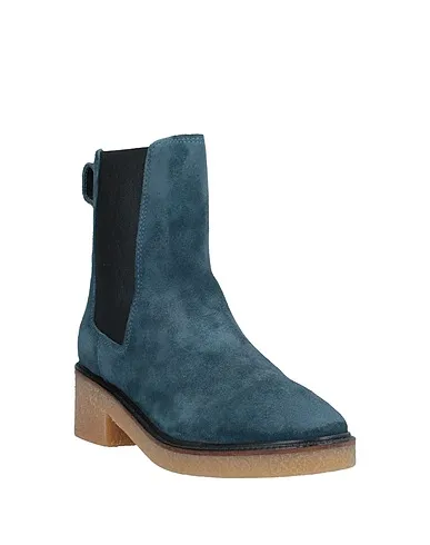 https://images.styletyx.com/images/slate-blue-leather-ankle-boot-tommy-hilfiger-1004227731_2.webp
