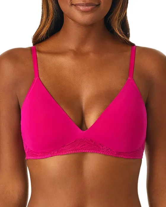 https://images.styletyx.com/images/sleek-lace-wirefree-bra-ongossamer-1418007877_1.webp