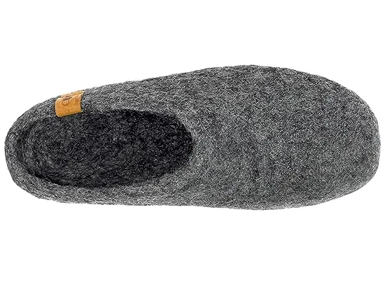 https://images.styletyx.com/images/slipper-with-leather-sole-baabushka-2666146_2.webp