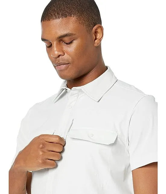 https://images.styletyx.com/images/sniktau-short-sleeve-sun-shirt-the-north-face-3283219_3.webp
