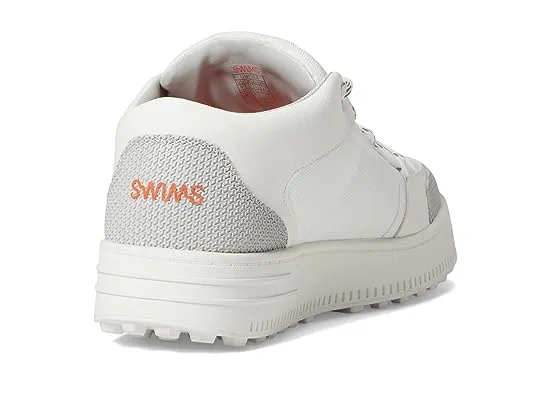 https://images.styletyx.com/images/snow-runner-low-swims-2643221_5.webp