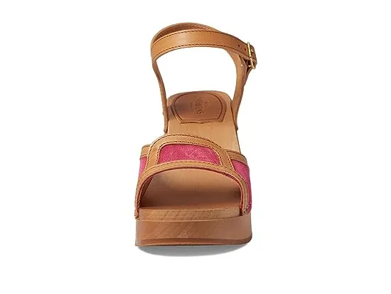 https://images.styletyx.com/images/sophisticated-sandal-swedish-hasbeens-13078253_2.webp