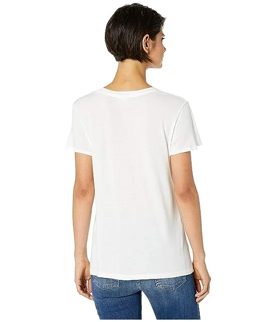 https://images.styletyx.com/images/splendid-kate-short-sleeve-modal-jersey-v-neck-tee-splendid-1992414_3.webp