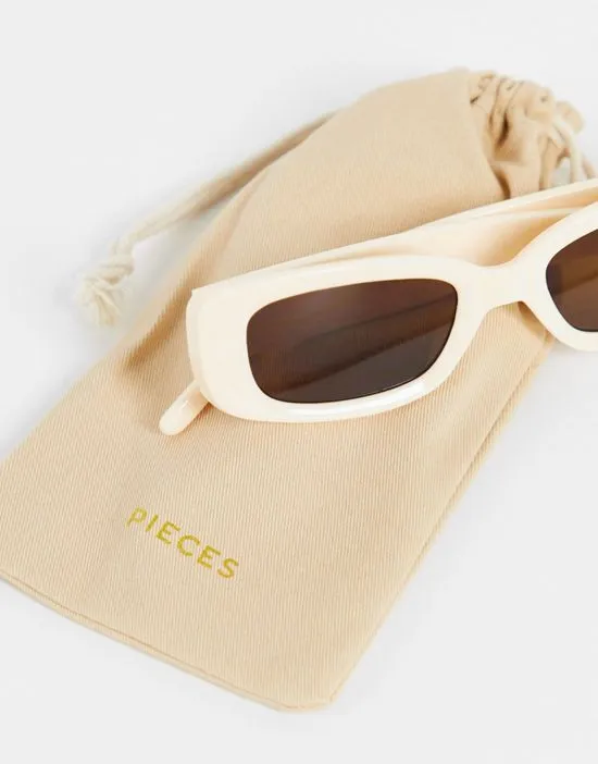 https://images.styletyx.com/images/square-sunglasses-in-cream-pieces-13117498_3.webp