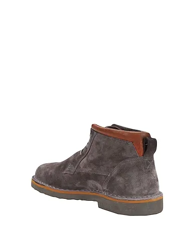 https://images.styletyx.com/images/steel-grey-boots-cafenoir-3166911_3.webp