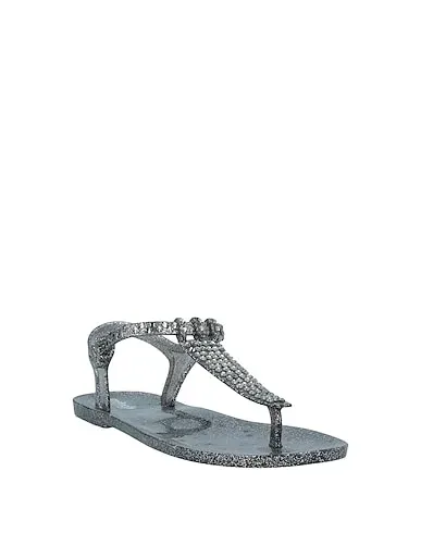 https://images.styletyx.com/images/steel-grey-flip-flops-menghi-2896793_2.webp